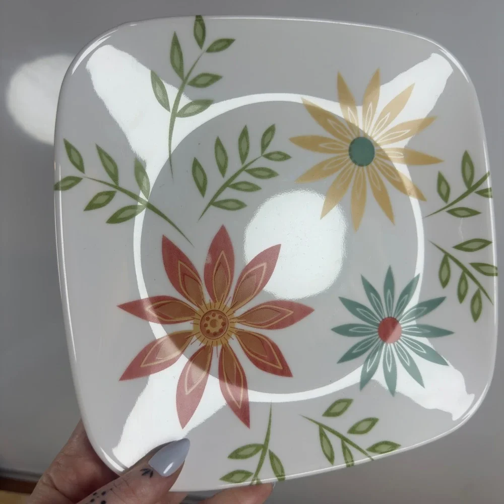 Corelle Happy Days Square Lunch Plates Set of 4 Vitrelle Floral 8.75 Inch MCM